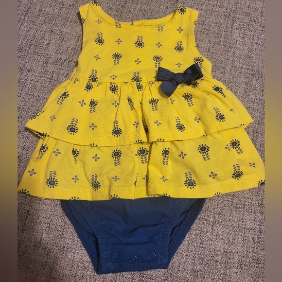 2 infant outfits-6 months - Picture 5 of 8